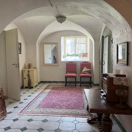 Laitse Castle Hotell Exteriör bild
