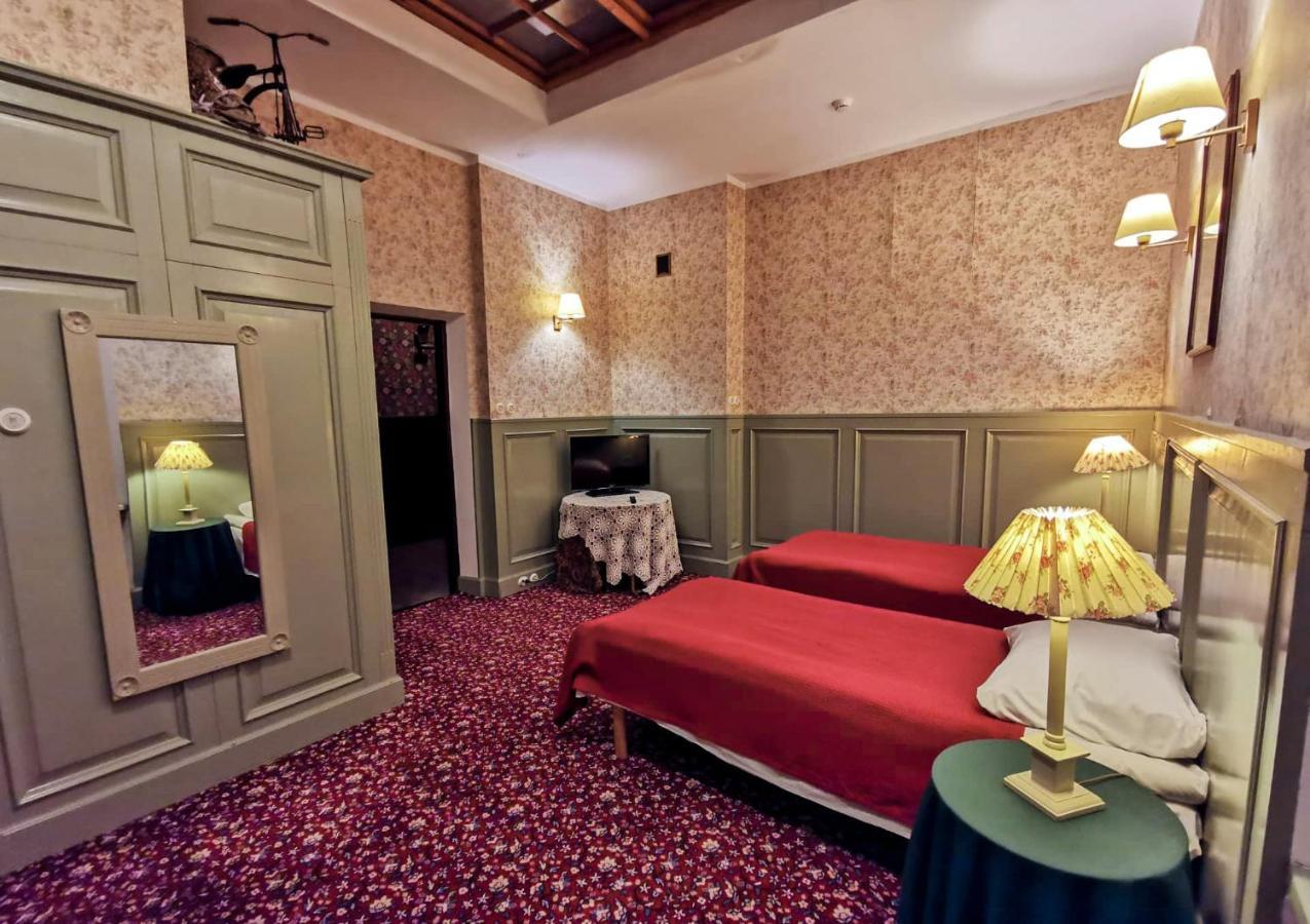 Laitse Castle Hotell Exteriör bild