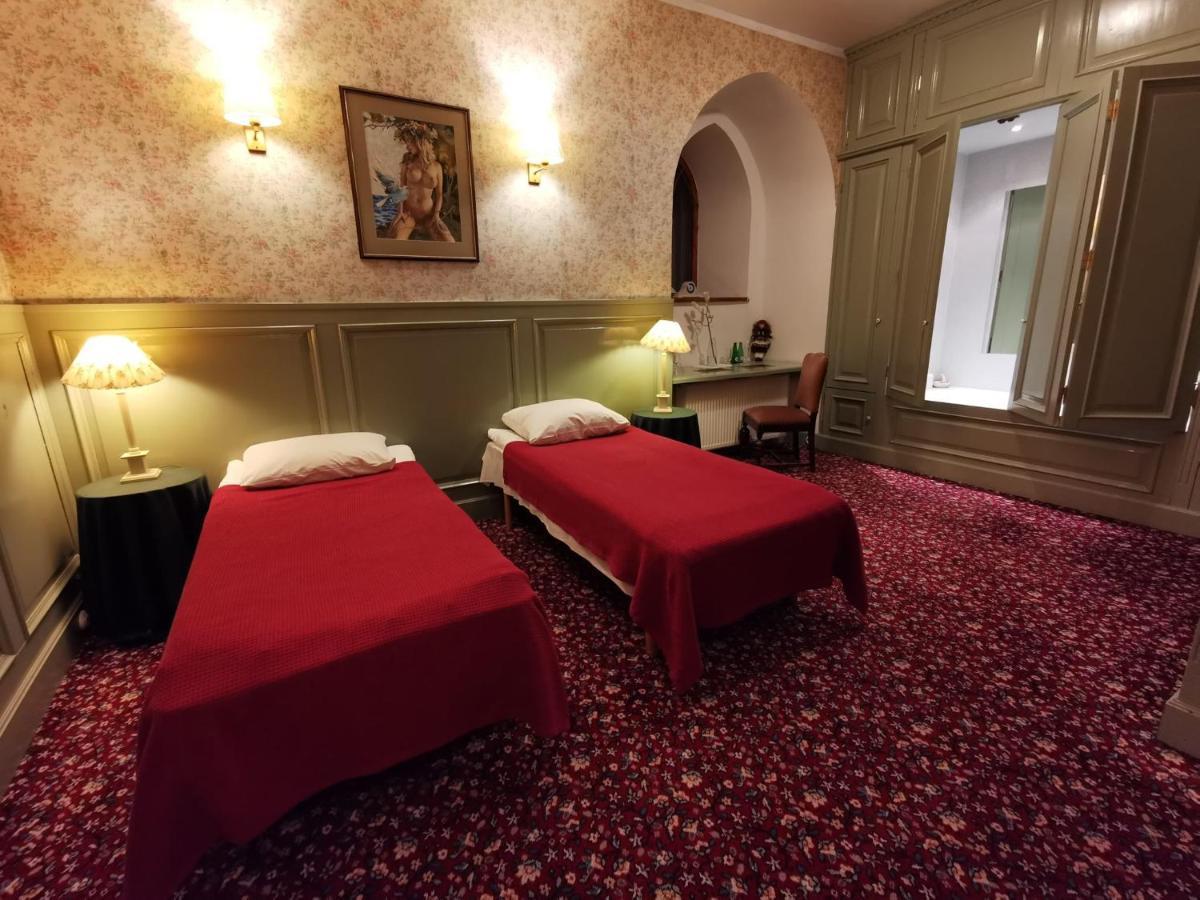 Laitse Castle Hotell Exteriör bild